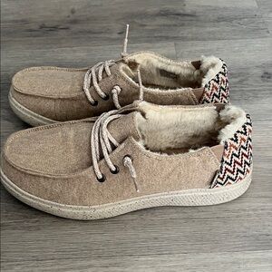 BOBS from Skechers Tan Loafers with Patterned Heel